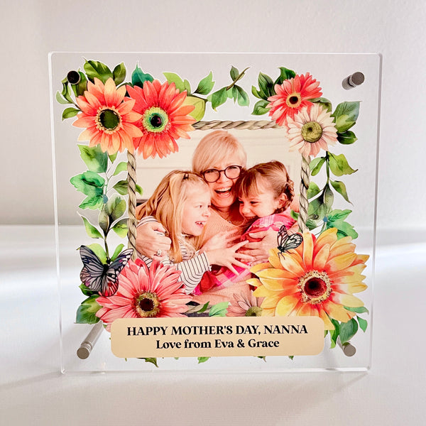 Photo print on acrylic with personalised text (Gerbera flowers)